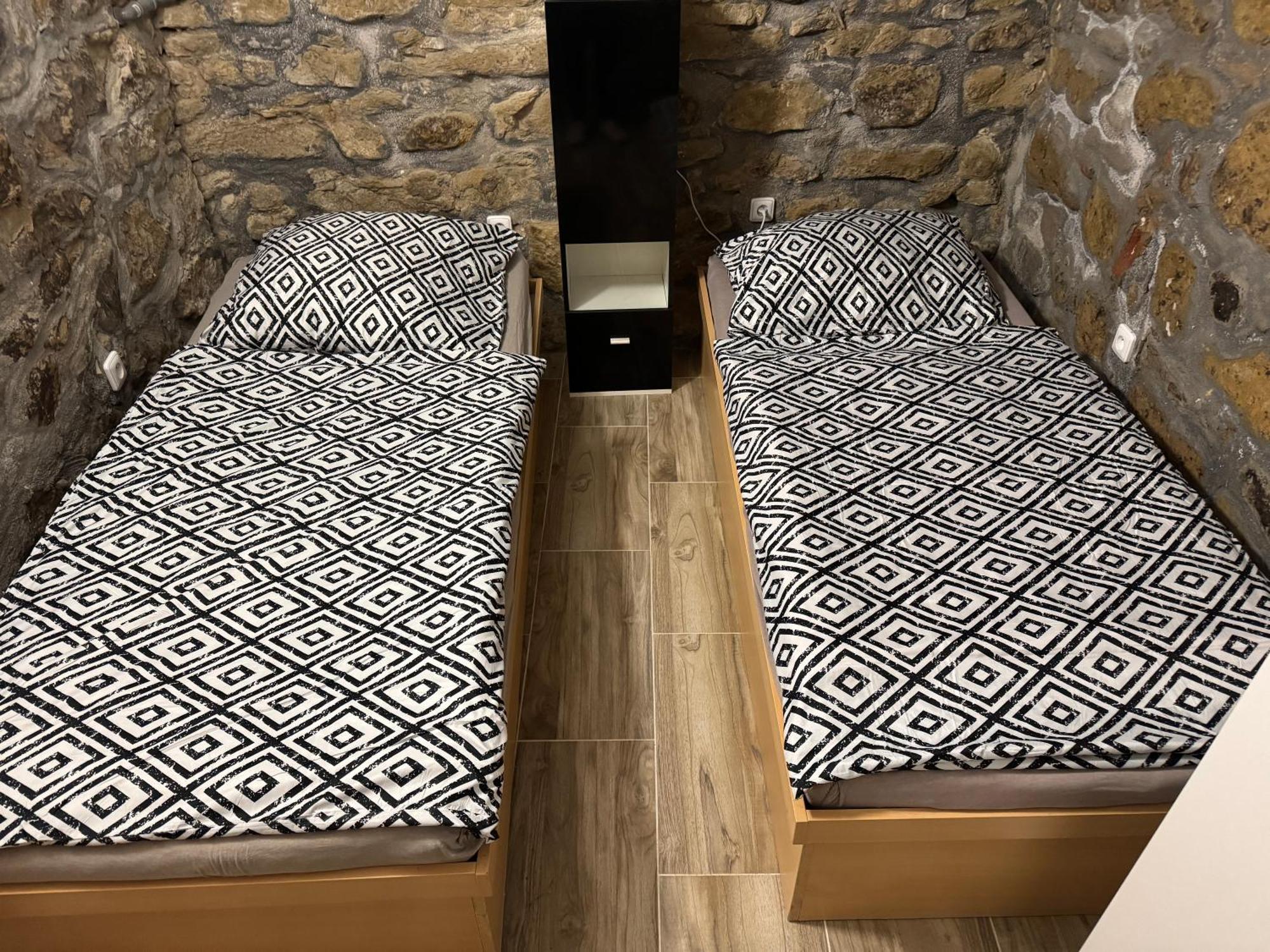 Homestay Suterenni Na Hejtmance V Mlade Boleslavi U Letiste Mlada Boleslav